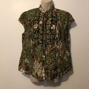 **2/$20** Dress barn Women’s Size Large Button-down Blouse